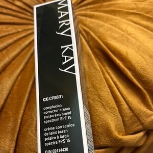 Mary Kay CC Cream with SPF 15 Protection